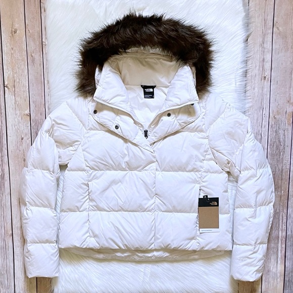 The North Face Women’s Dealio Down Cropped Jacket In Gardenia White - Picture 2 of 10